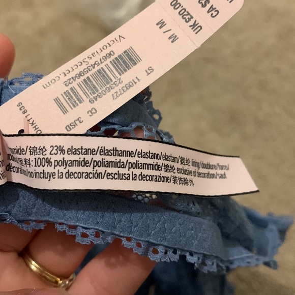 Brand new Victoria’s Secret bralette - Picture 7 of 7